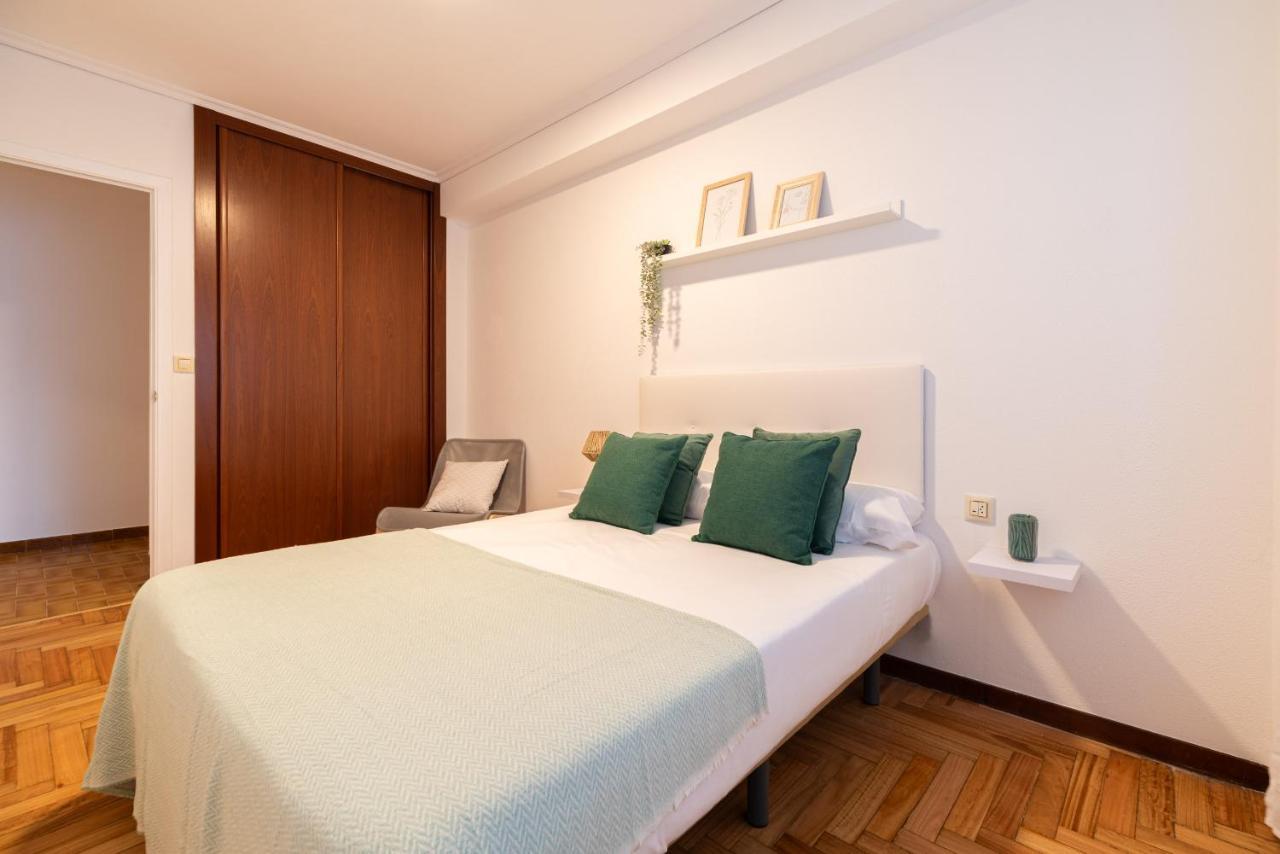 비고 Amplia Vivienda Con Garaje 아파트 외부 사진