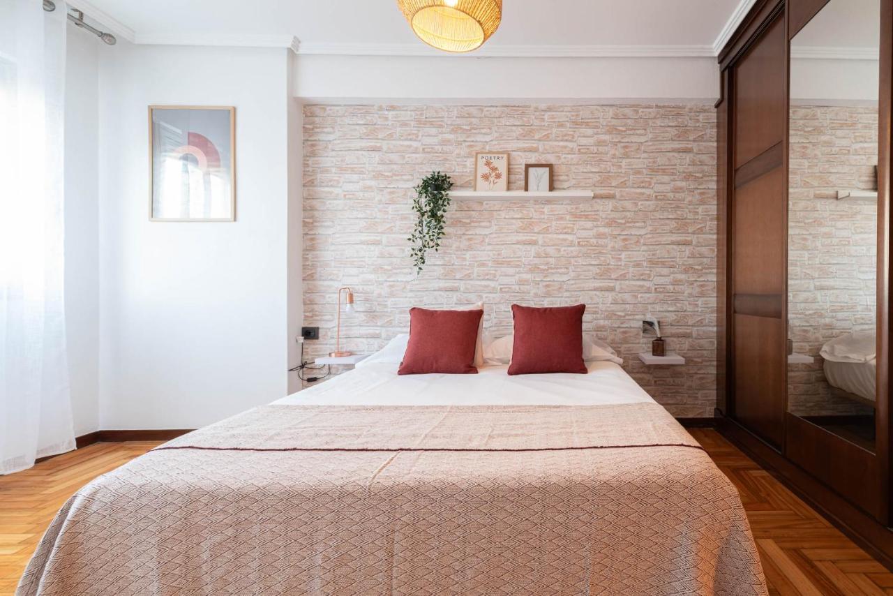 비고 Amplia Vivienda Con Garaje 아파트 외부 사진