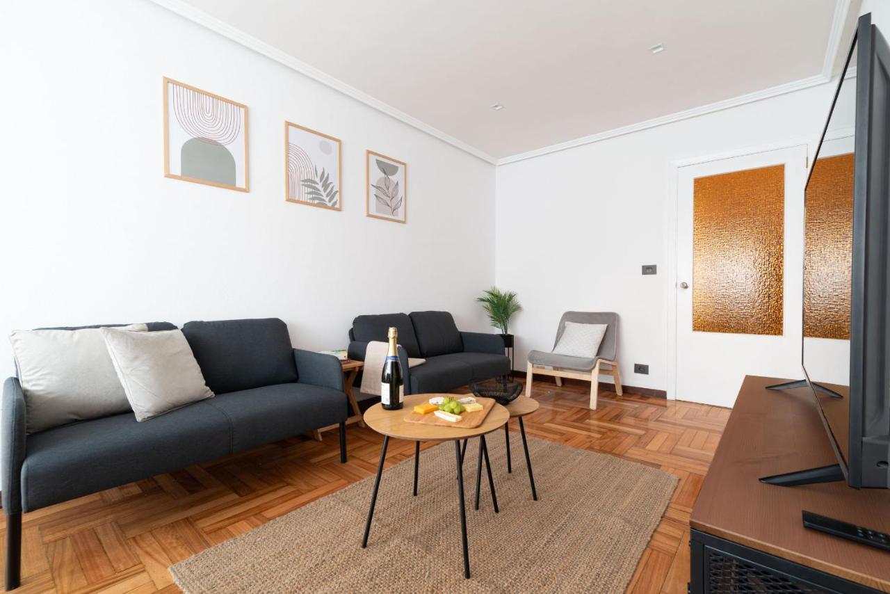 비고 Amplia Vivienda Con Garaje 아파트 외부 사진