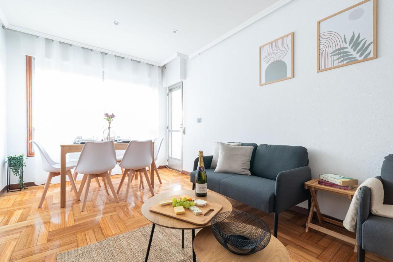 비고 Amplia Vivienda Con Garaje 아파트 외부 사진