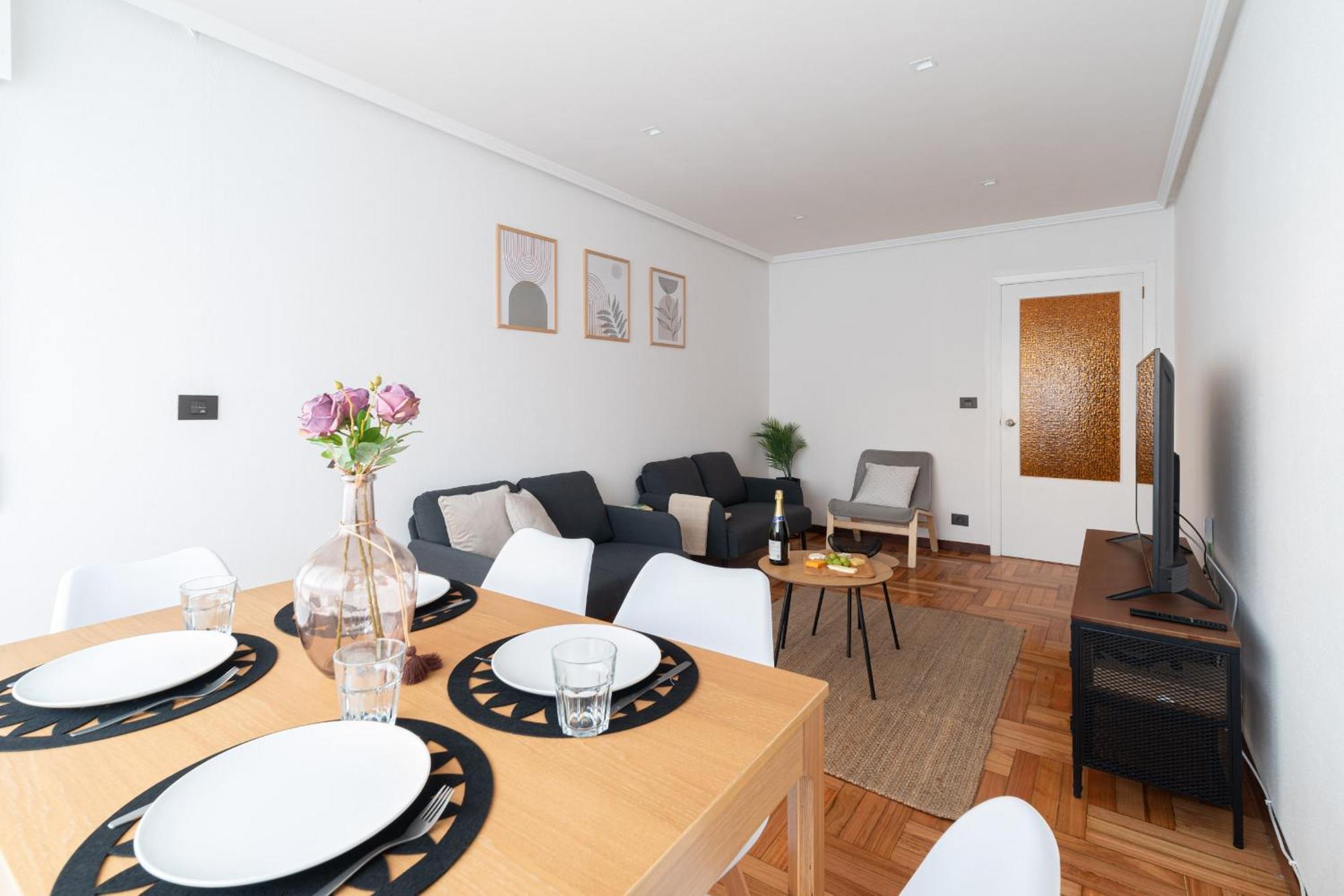 비고 Amplia Vivienda Con Garaje 아파트 외부 사진