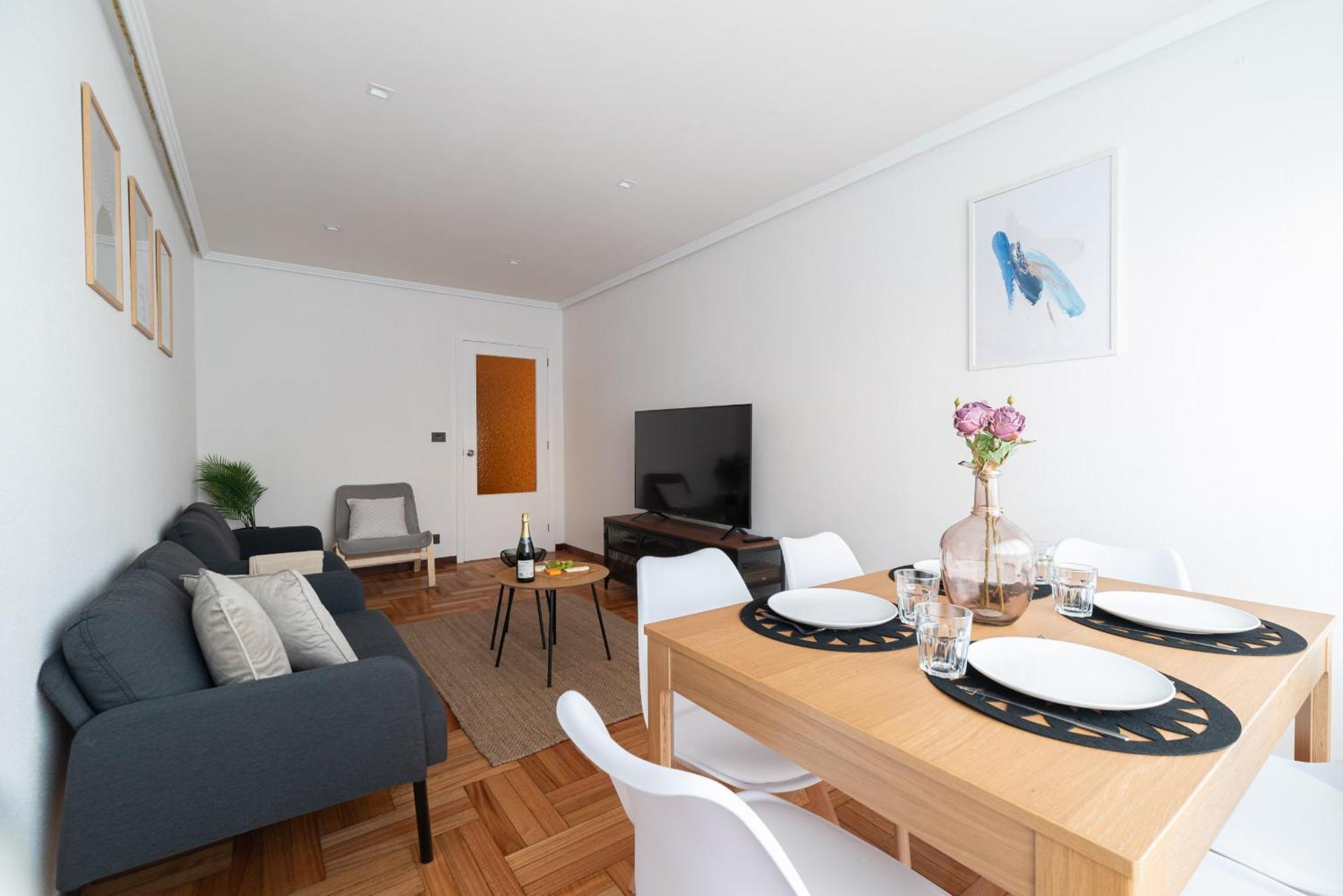 비고 Amplia Vivienda Con Garaje 아파트 외부 사진